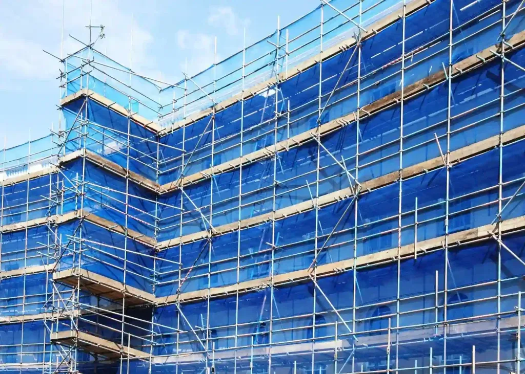 Shadenet enclosing a construction scaffold